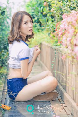 小蜜被两老头吸奶头