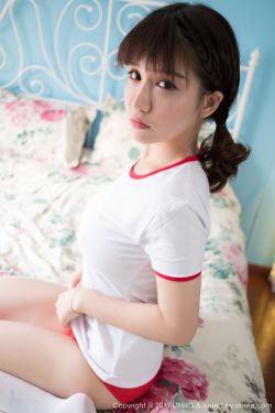 美女被打光屁屁